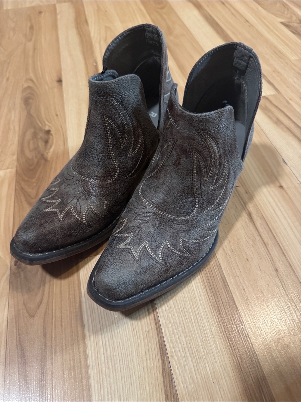 Roper ankle boots